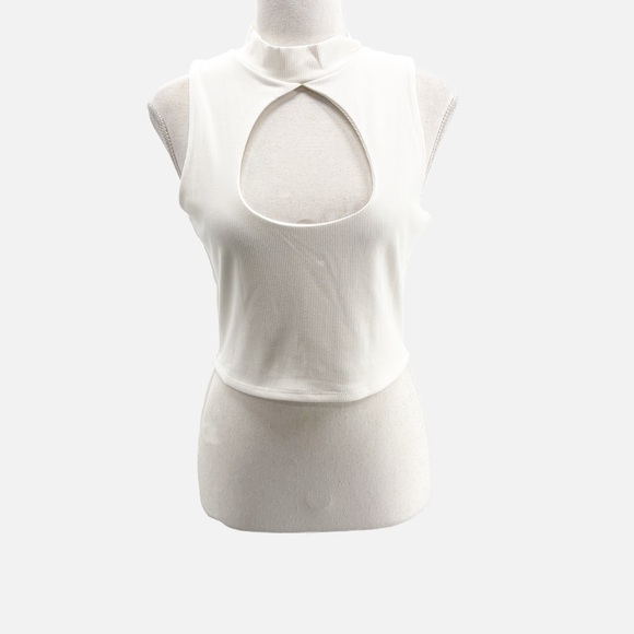 Naked Wardrobe Mock Neck Cutout Sleeveless Crop Top in White - NEW - Size XL - Picture 1 of 7